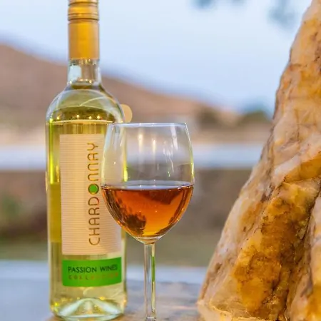 θἔρως شقة *