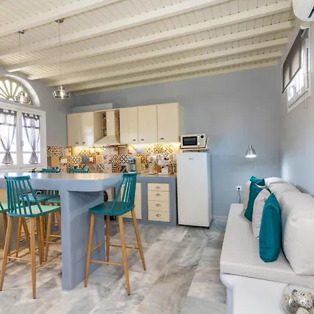 θἔρως * Agios Sostis (Tinos)